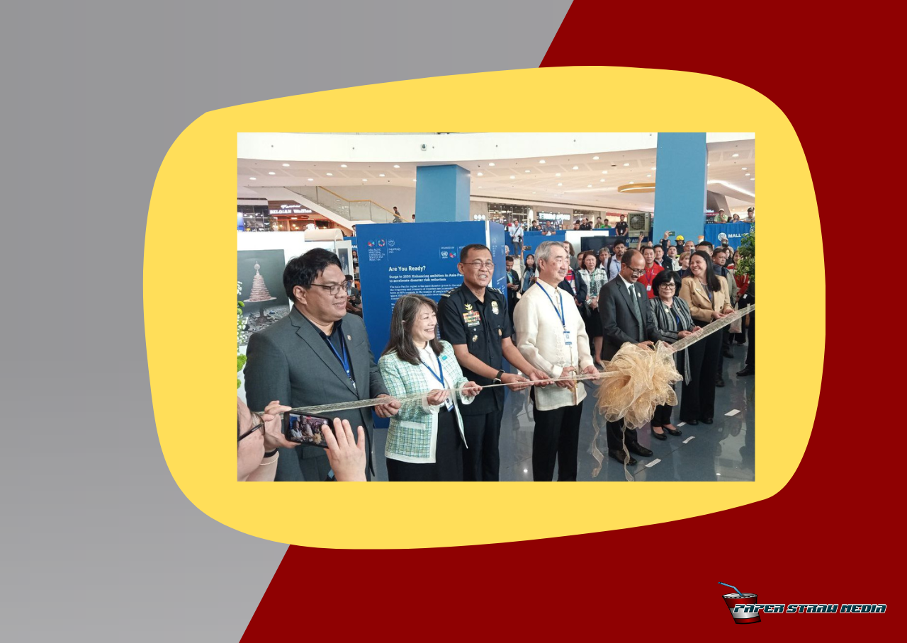 Philippine Environment Secretary Maria Antonia Yulo-Loyzaga, United Nations Assistant Secretary-General Kamal Kishore, and SM Prime chairman Hans Sy and other officials during a ribbon cutting.