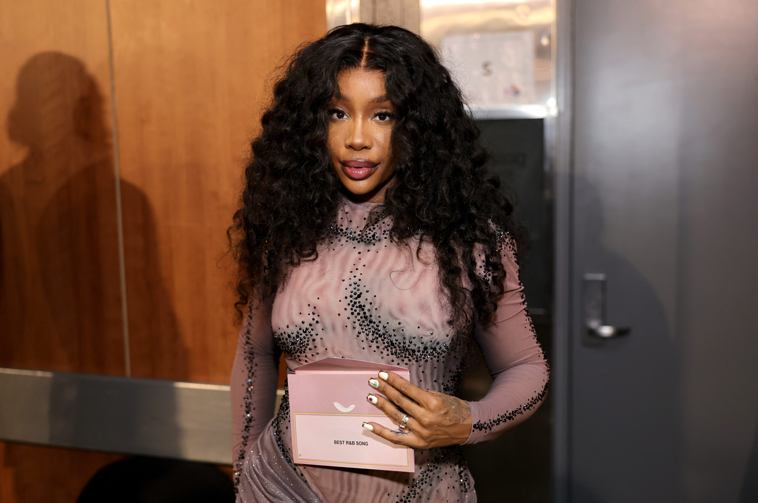 SZA attends the 66th GRAMMY Awards at Crypto.com Arena.